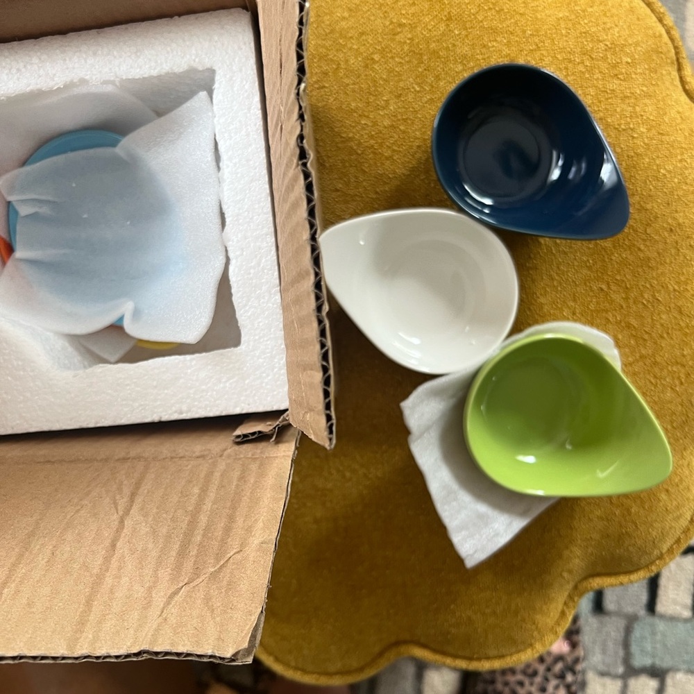 BNIB Multi-Color Porcelain Dipping Dish Set - Picture 3 of 5